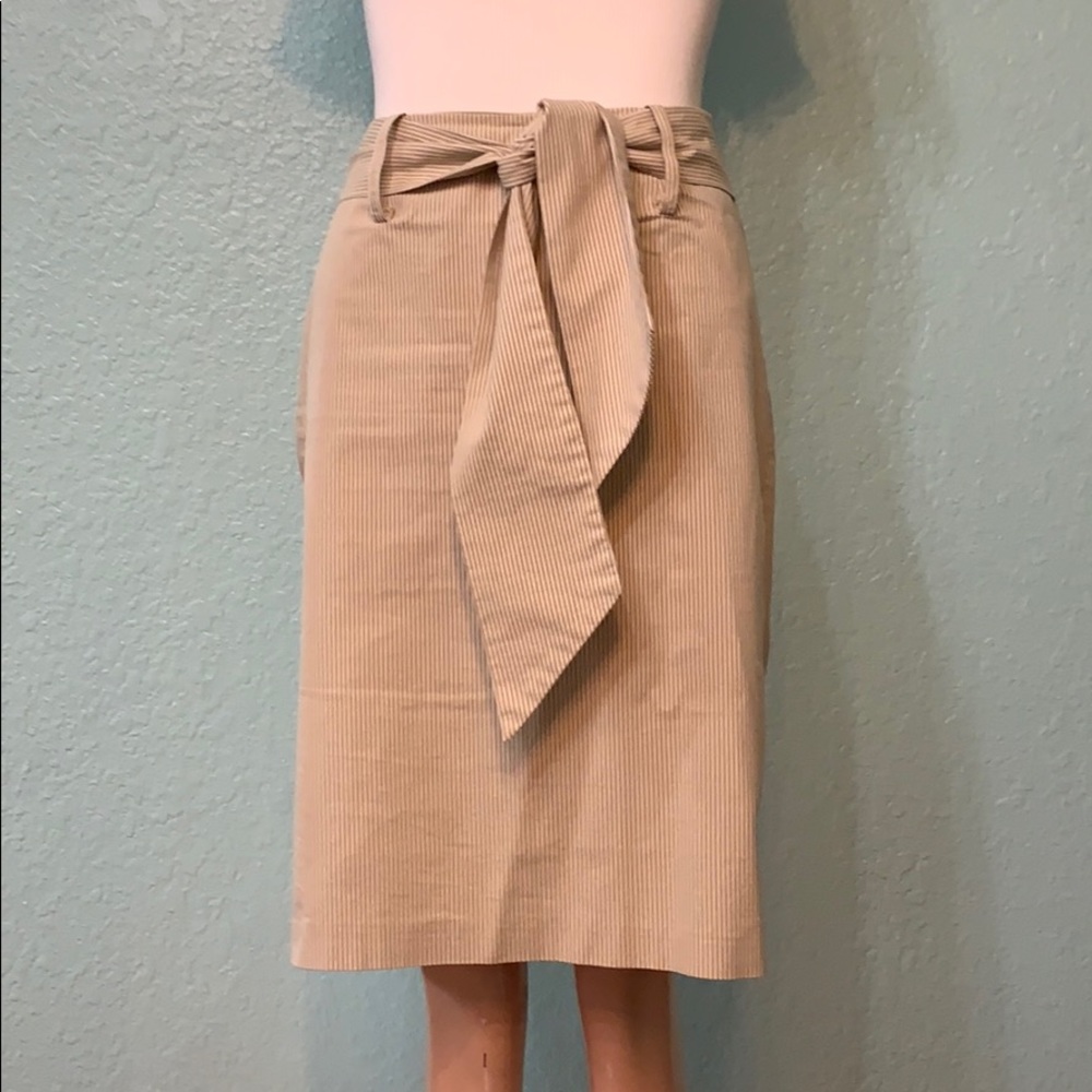 Adorable wiggle skirt
